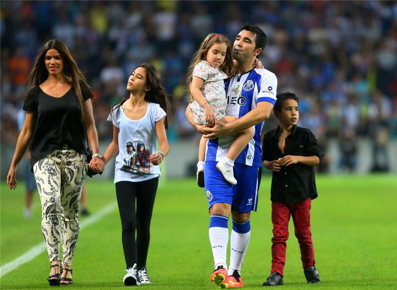 菲戈与梅西对决,菲戈梅西离队最新消息