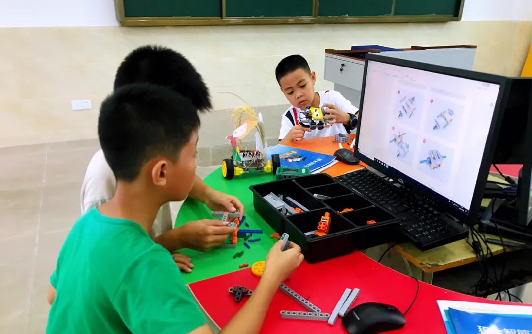 复兴少年宫放飞少年梦,乡村复兴少年宫挂牌