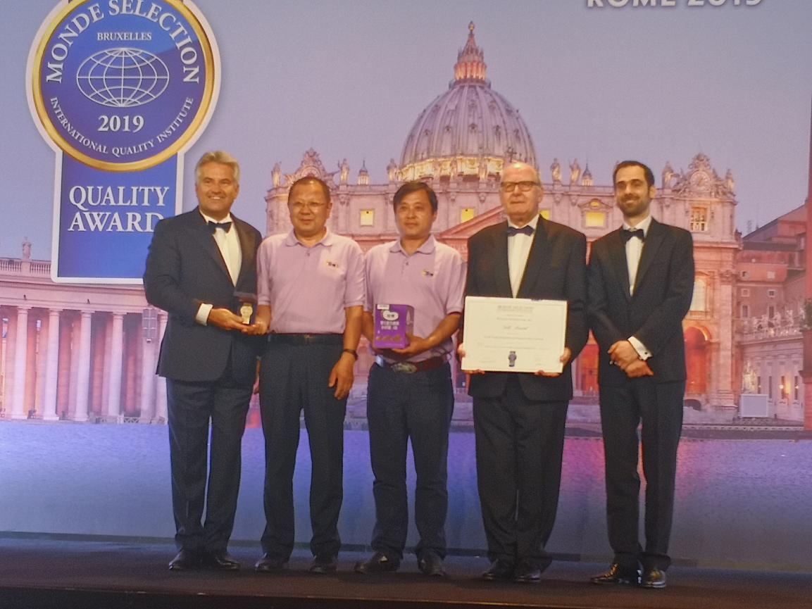 鍦e厓璇鸿礉灏斿,鍦e厓鑽h獕