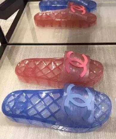 价值3400的香奈儿拖鞋，谁愿意买单？