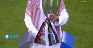 尤文c罗次回合帽子戏法,尤文首球c罗