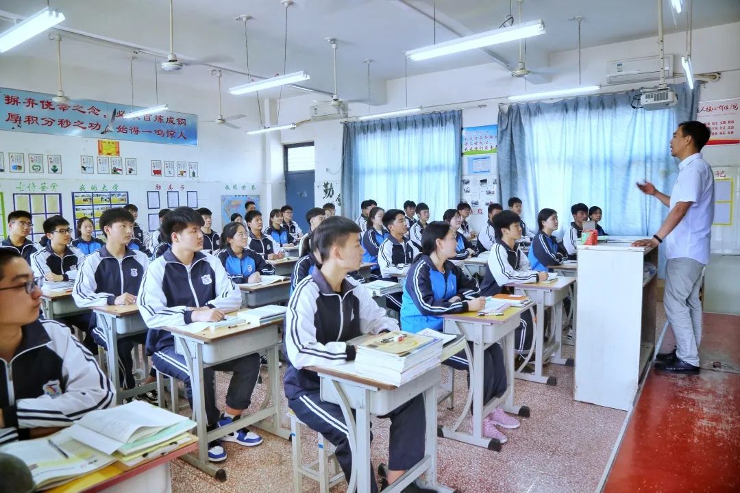 洛阳市十二中学校,洛阳市第十二中学校训