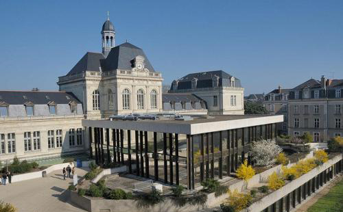 英国和加拿大的福利哪个更好,加拿大留学社会福利有哪些