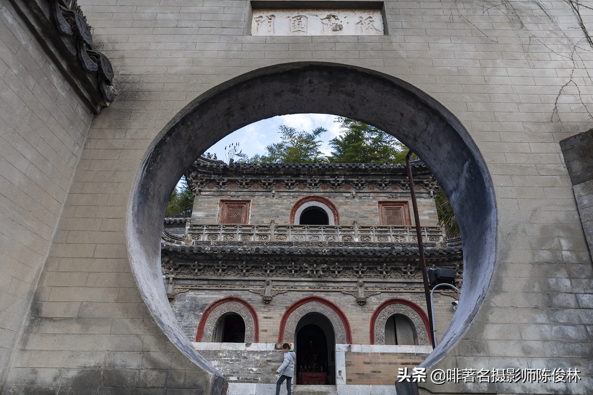 山门朝北开韦陀菩萨坐正殿律宗第一名山宝华山隆昌寺1500年