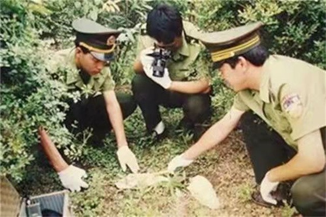 悍匪一分钟连杀7人真实事件,最冷血悍匪14年杀13人