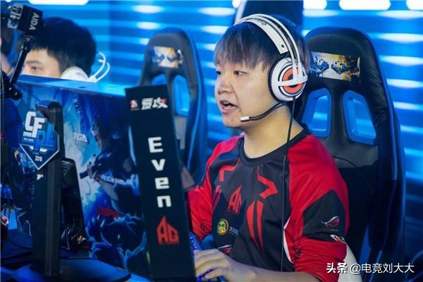 cf2019年狙神70kg复出,cf比赛高燃时刻70kg