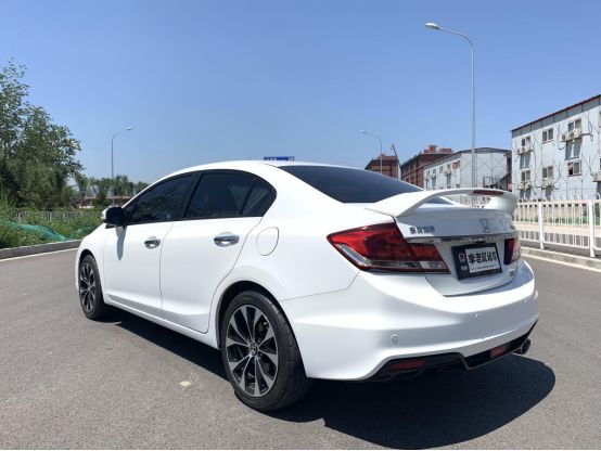 19款本田思域si,二手本田思域极锐版