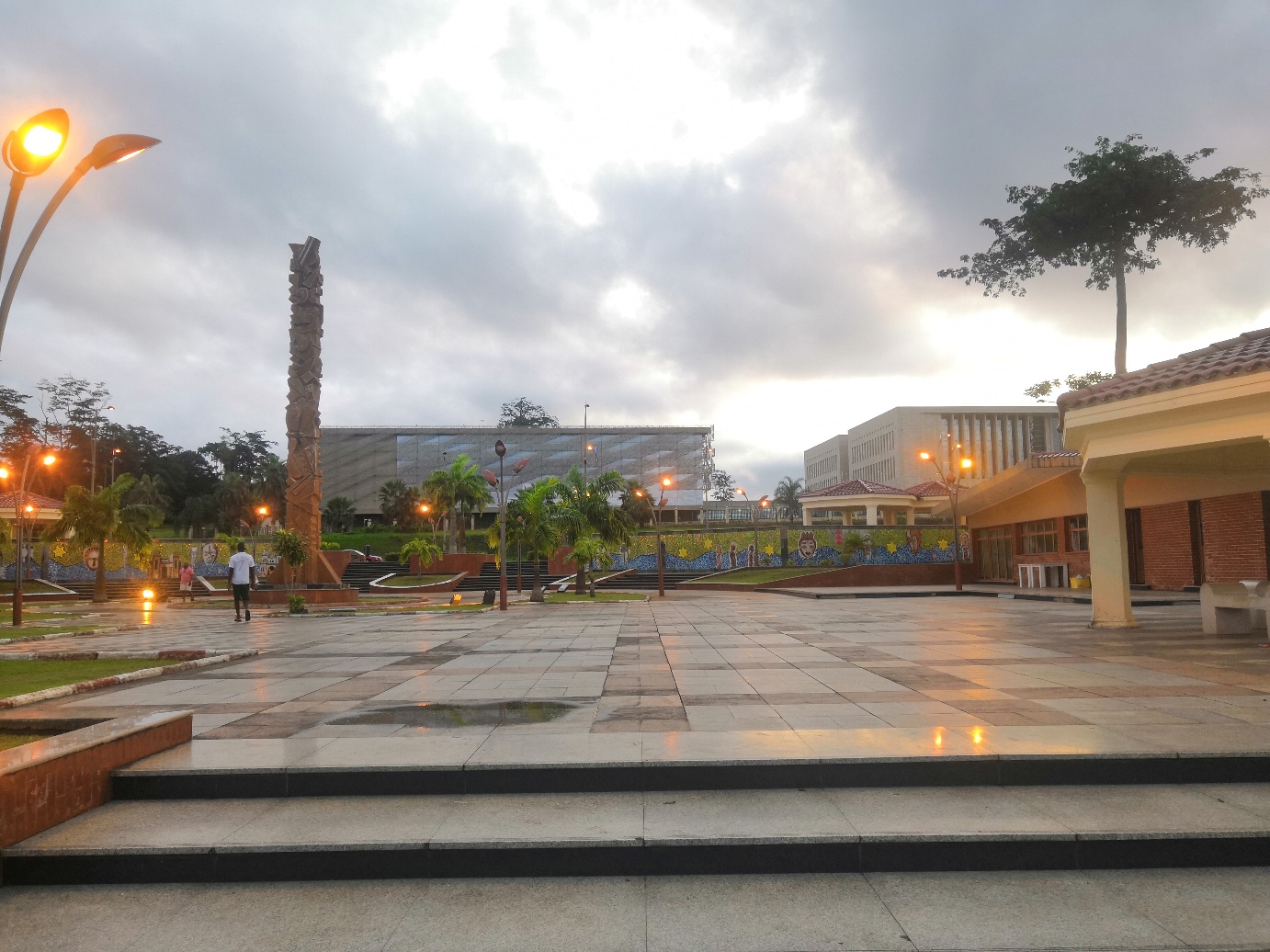 非洲最富有的国家，人均GDP超2.2万USD（曾经）--赤道几内亚