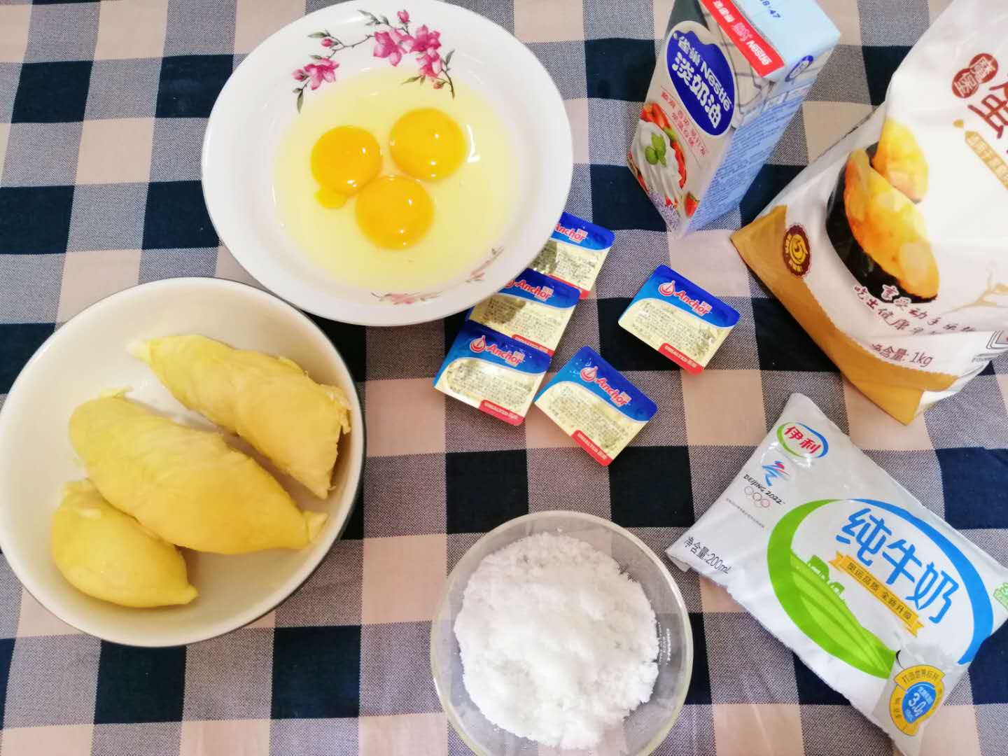 榴莲千层是用什么做的,榴莲千层放冷冻还是冷藏