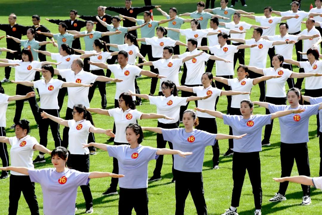 凝心聚力绽放活力趣味活动,趣味运动会凝心聚力项目