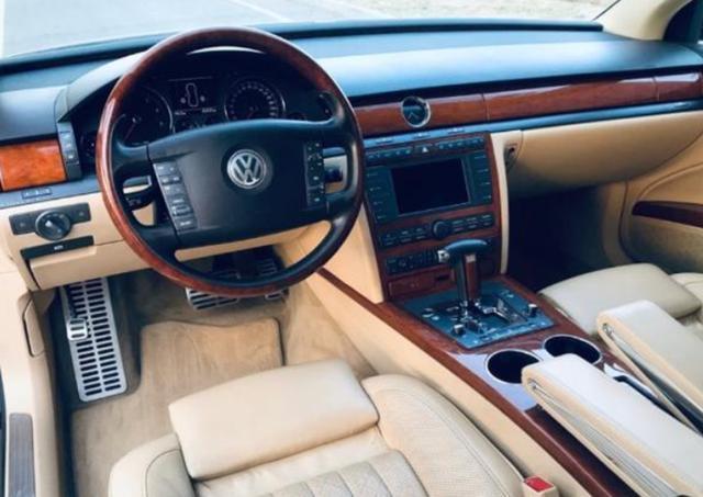 12年辉腾真实油耗,偶遇老款汽车