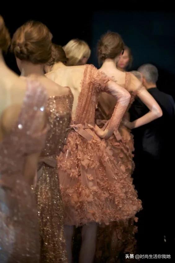 如果新年不穿红，那就试试粉