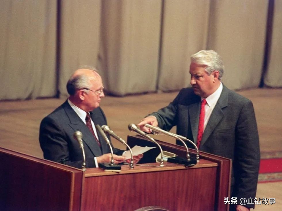 普京单手摆动动作,普京重大军事动作