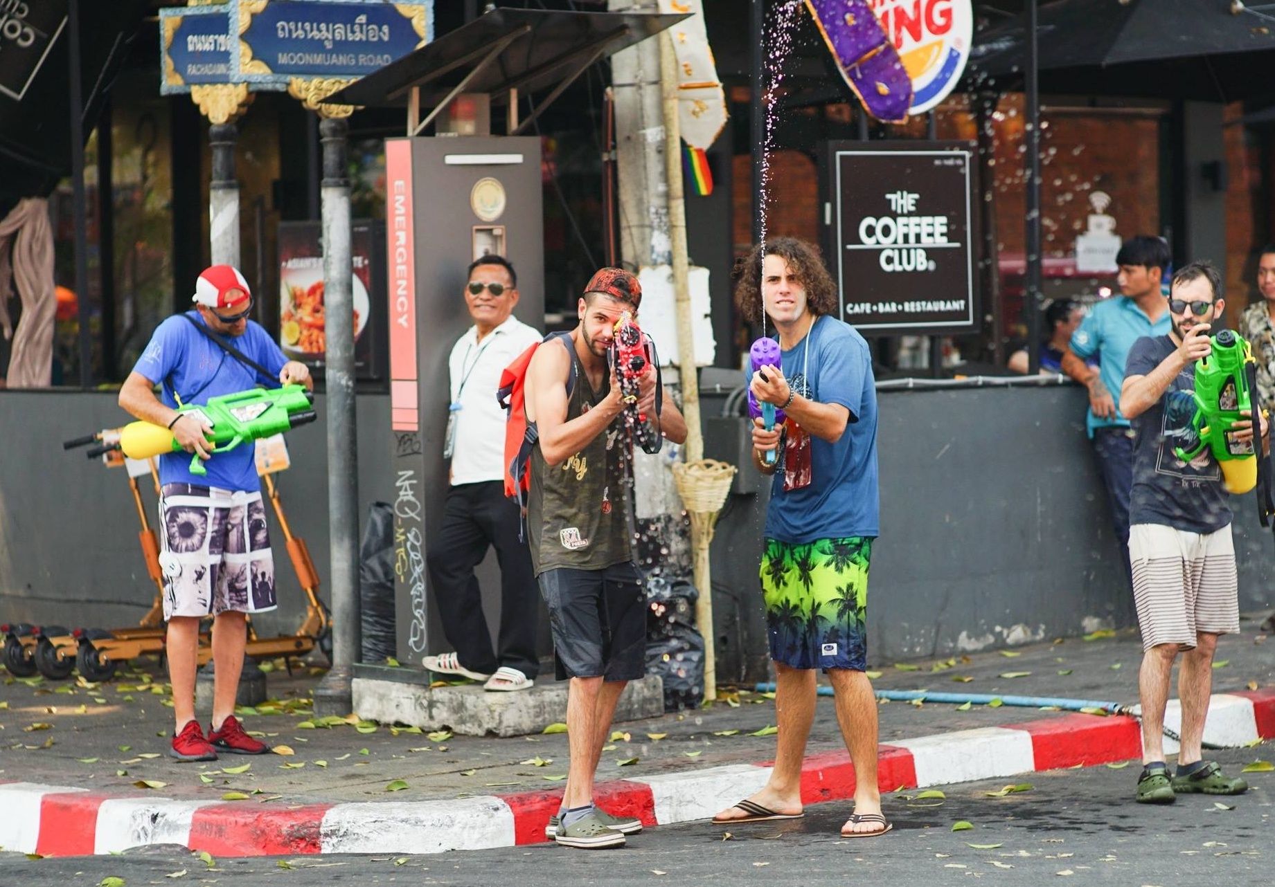 清迈泼水节首日盛况,清迈泼水节期间活动