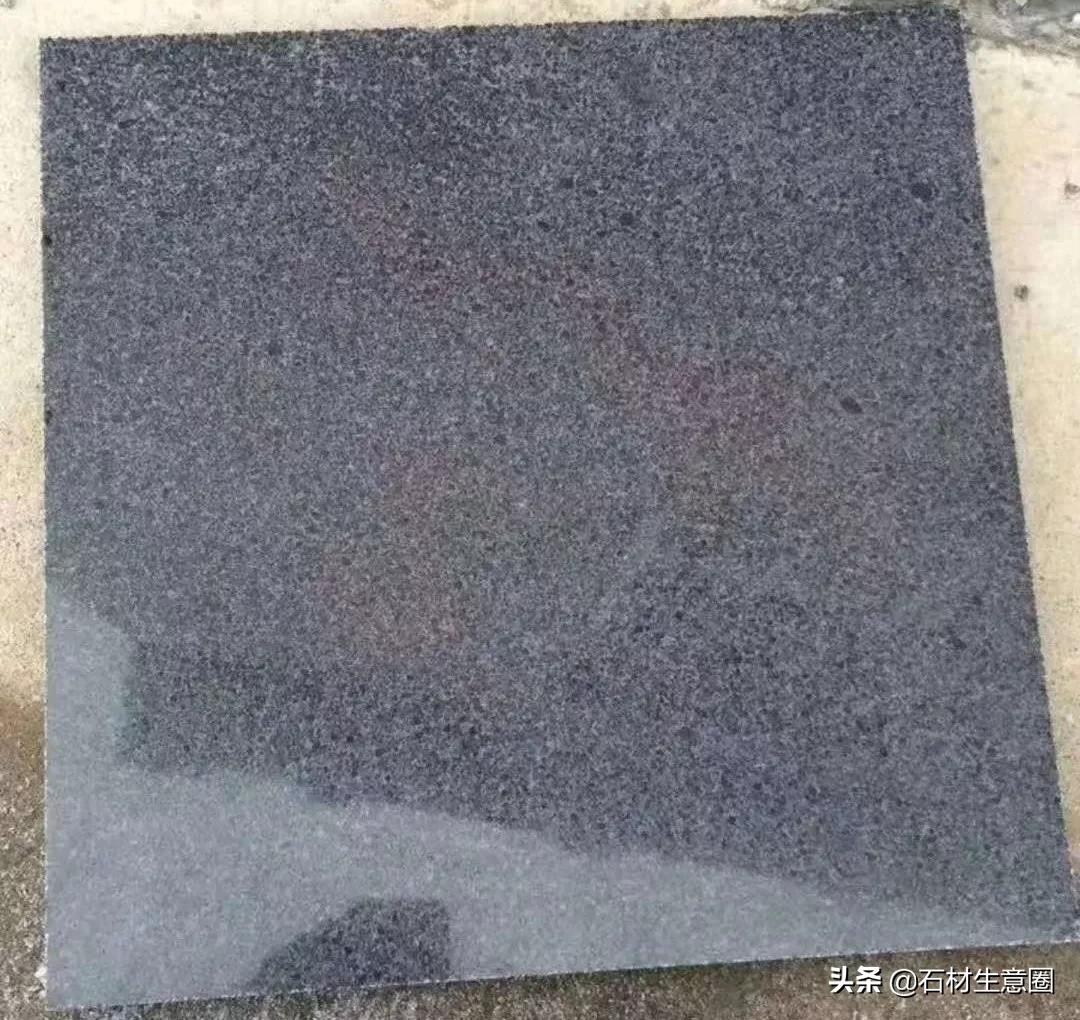 花岗岩黑色的是石英吗,景观石材花岗岩黑色
