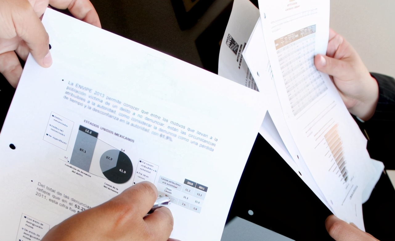 人到中年被辞退是换工作还是创业,人到中年被离职了怎么办