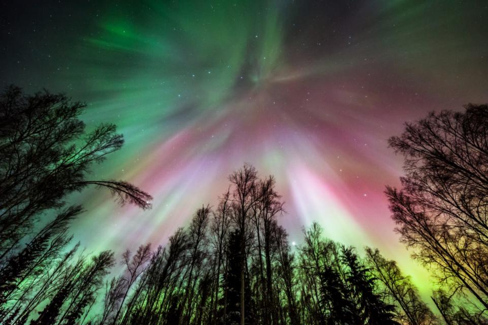 北极光在哪里才看得到,北极光在哪看比较好