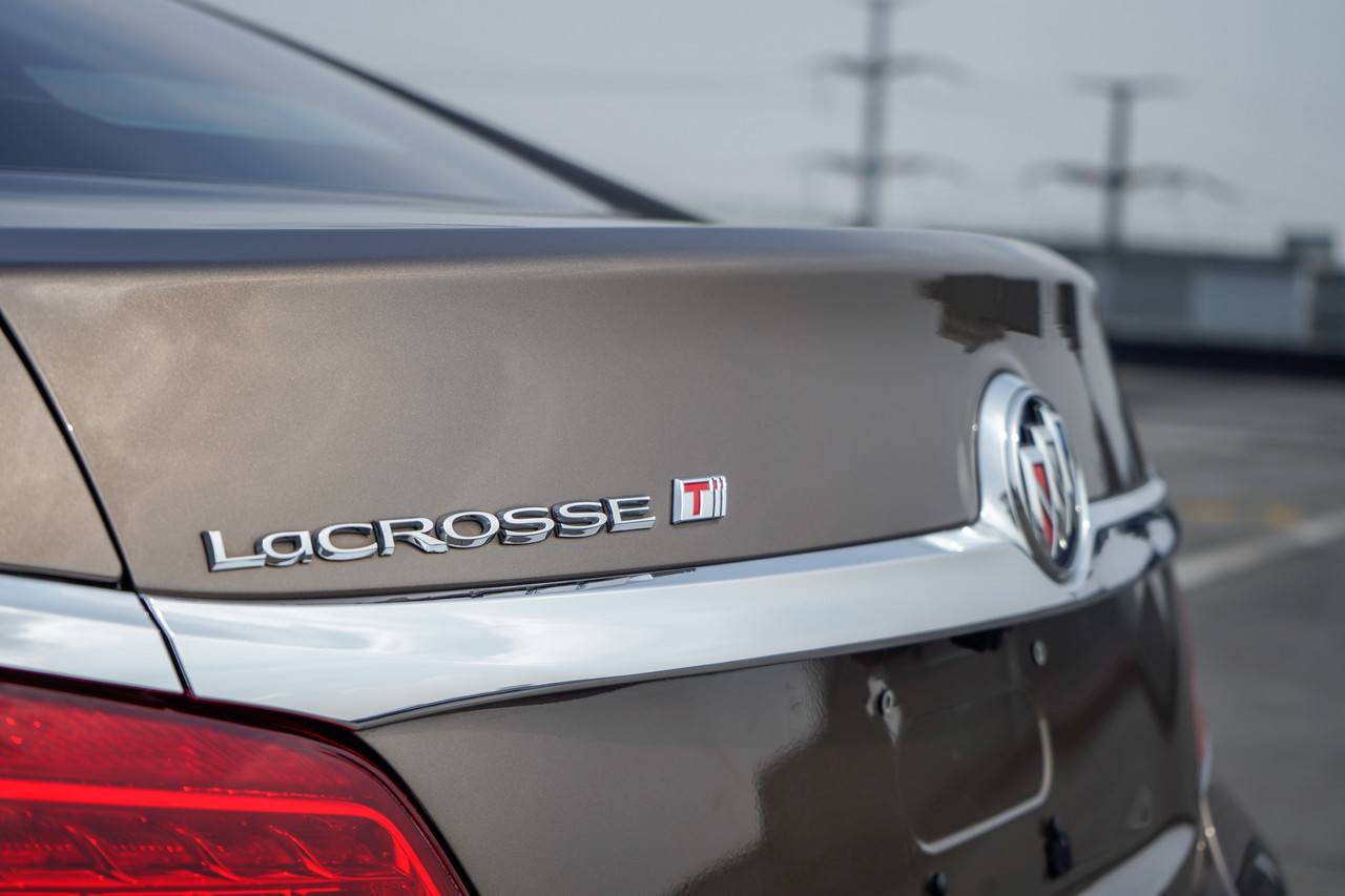 自适应巡航座椅,汽车bose殿堂级音响