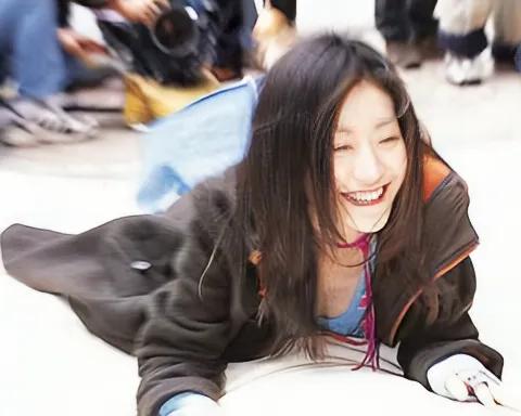 我把青春献给你电影完整版,我把青春献给你冯小刚