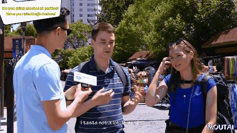 老外觉得茅台酒贵吗,老外觉得茅台好喝还是五粮液好喝