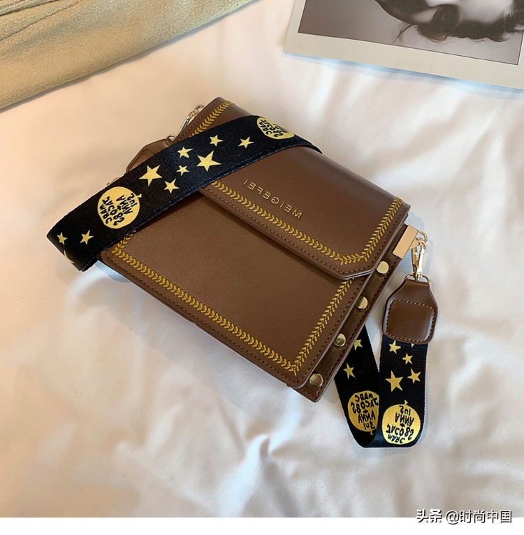 小ck最值得入手的包2023,值得入手的小ck经典款