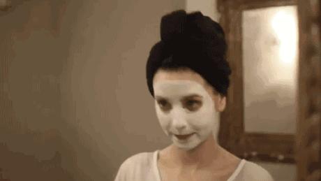 敷面膜为什么会长疹子,敷面膜之后长痘痘怎么回事