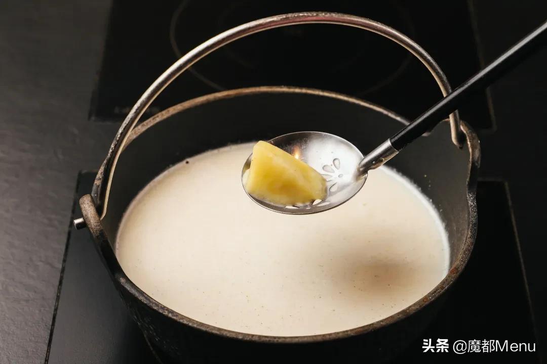 把台式锅物带来魔都，将温暖与美味传递给来到这里的客人