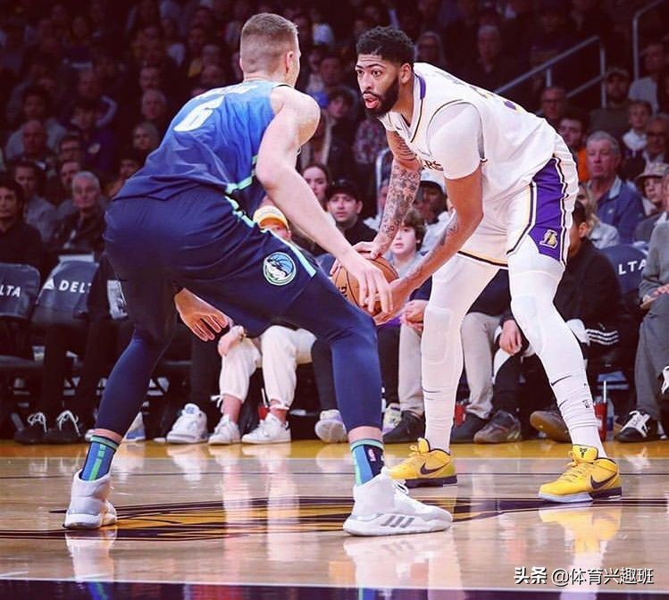 波尔津吉斯为什么打四号位,波尔津吉斯拿过最佳防守球员吗