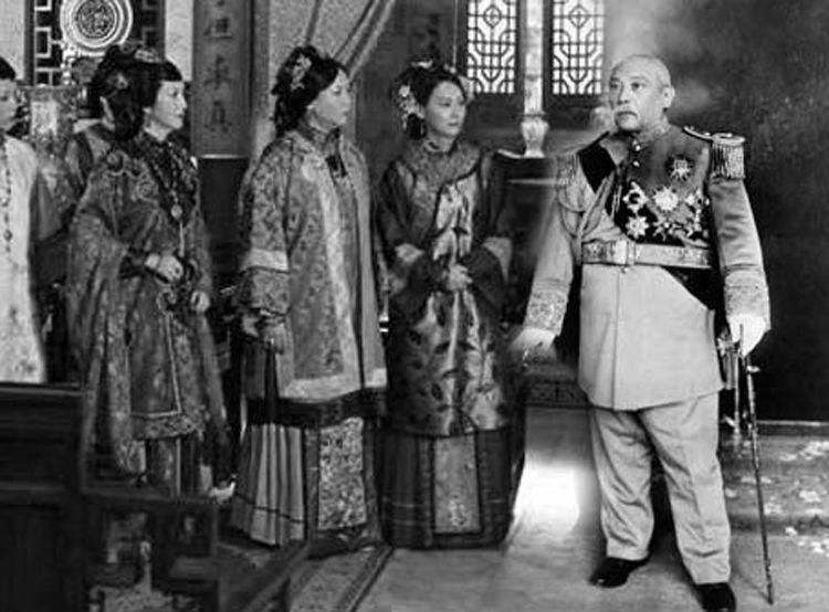 袁世凯为什么要称帝？