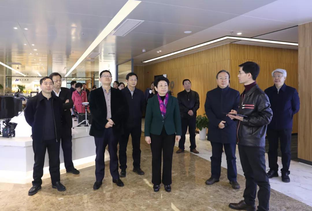 50万亿新基建的风口在哪里,新基建站上风口怎么操作