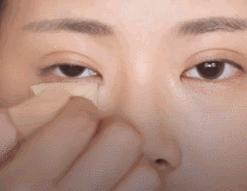 炉火纯青眼妆怎么画才好看,怎么画高级感的妆容眼妆才不晕妆