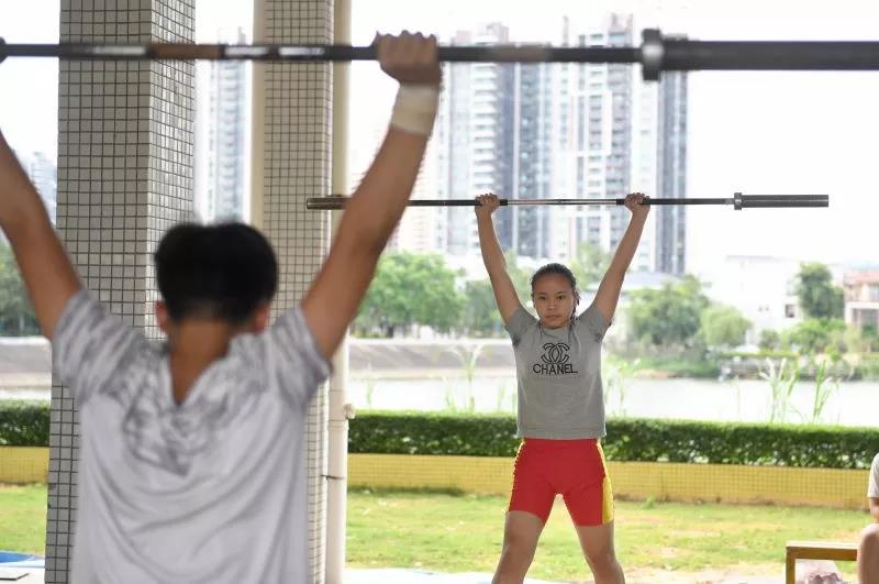 江阳意气风发,江阳意气风发的少年