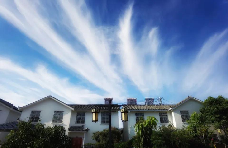 怎样拍云的视频,拍云的技巧和方法