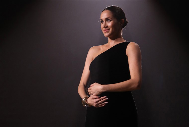 梅根公开声援完整版,梅根捐款哈里王子