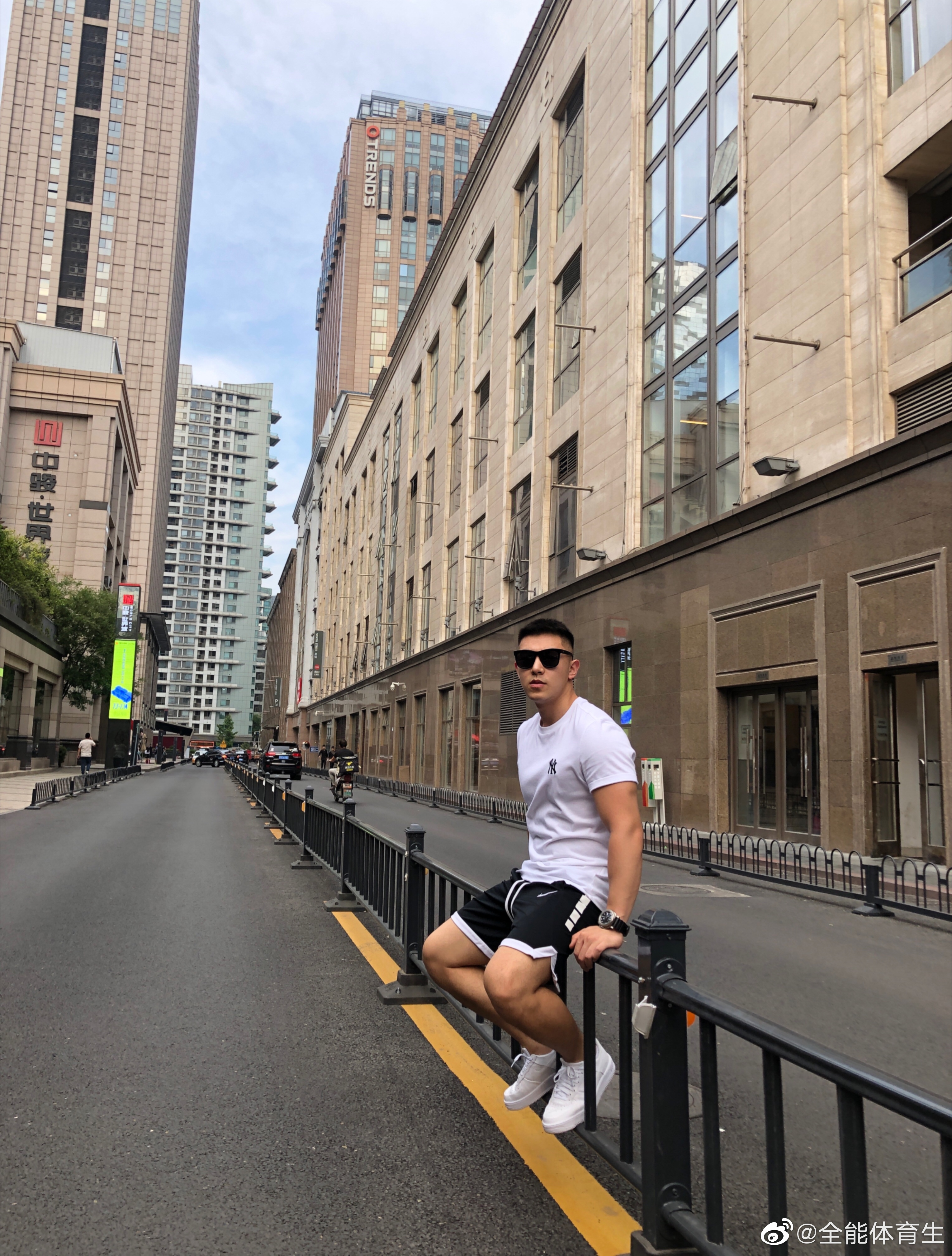 男生私密处穿着你们懂多少——男孩子的短裤来了