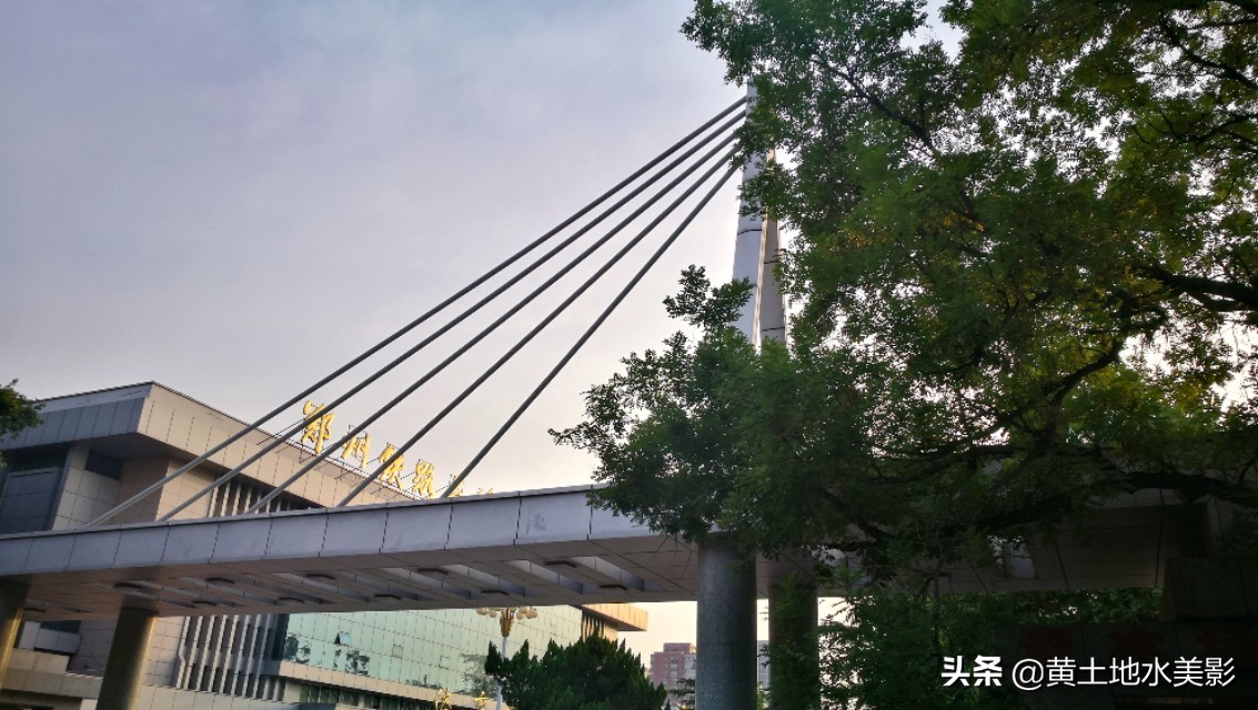 了解郑州的铁路历史,郑州之行最新视频