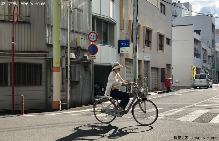 日本卡地亚戒指价格,在日本花3800万买郊区别墅