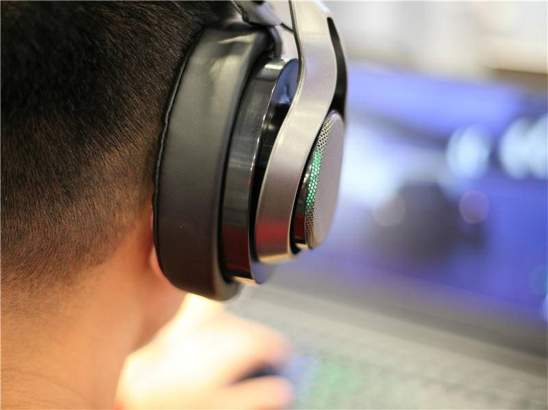 入耳式蓝牙游戏耳机gx05,电竞g5头戴式耳机