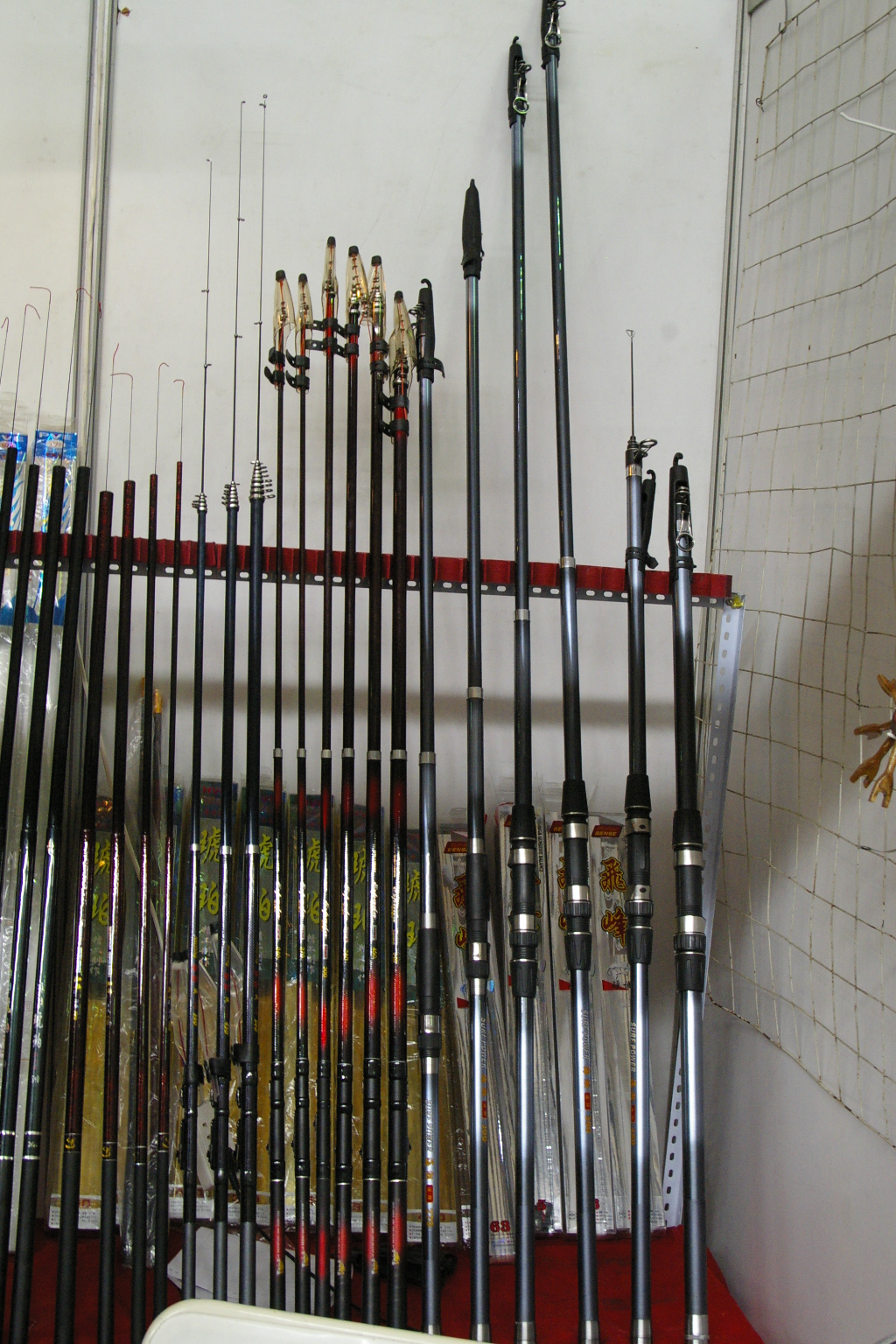 钓了这么久才钓到几条鱼,钓了几年鱼终于钓上来一条