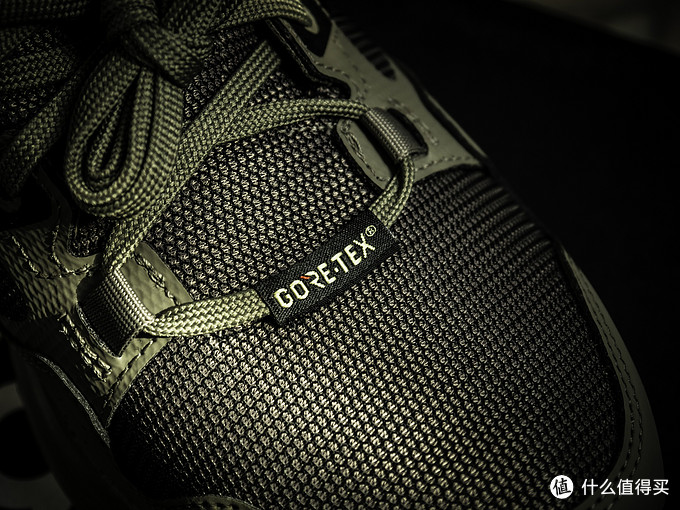 阿迪达斯耐磨实战篮球鞋灰蓝开箱,阿迪达斯新出的boost球鞋