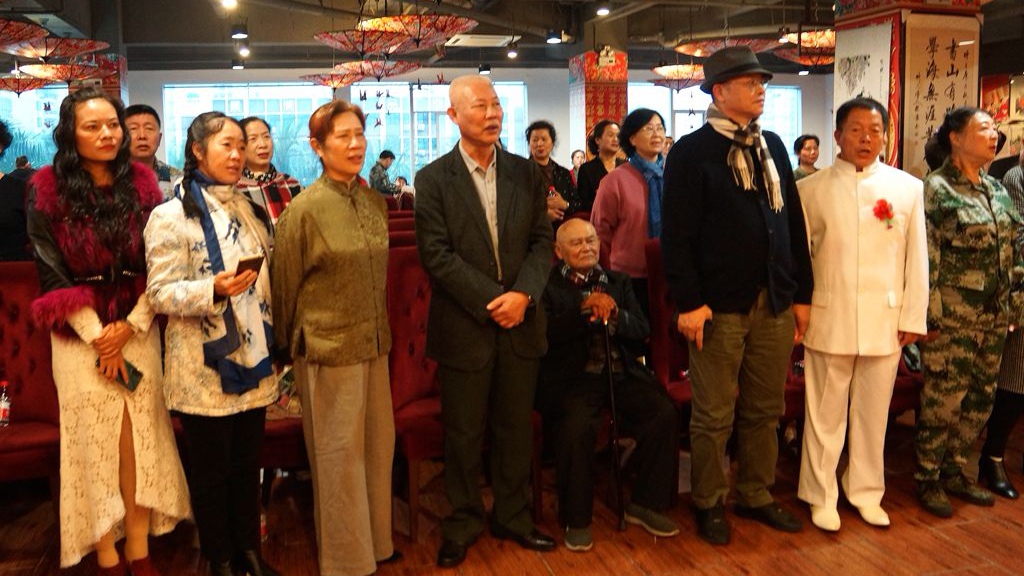 《纪念毛主席诞辰127周年诗词朗诵演唱会》圆满成功