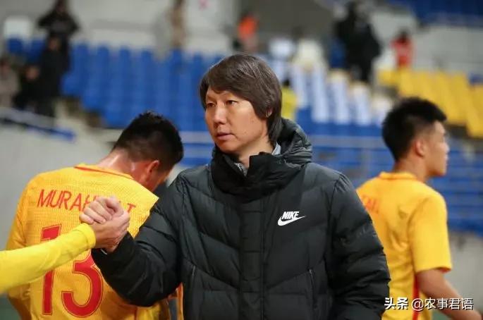 李铁宣布国足队长,李铁足协官宣主教练