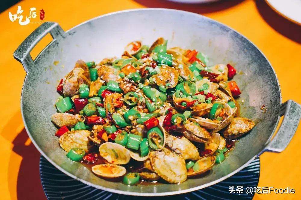 探店音乐烤吧美食,探店烧烤高级感