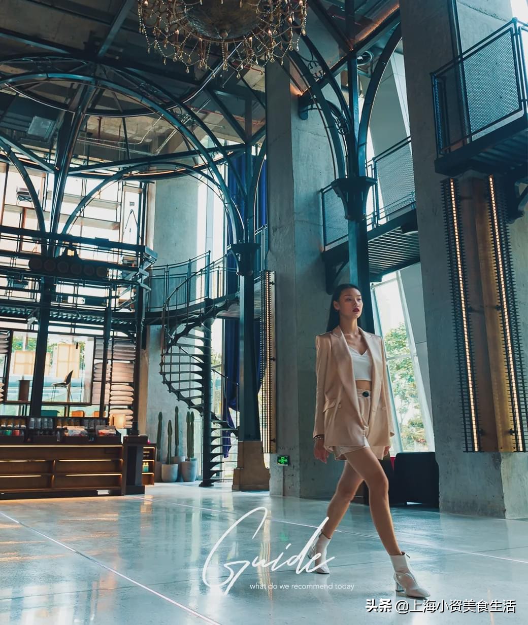 鐜颁唬鏃跺皻椋庡挅鍟″巺,鐜颁唬娼祦椋庡挅鍟″巺