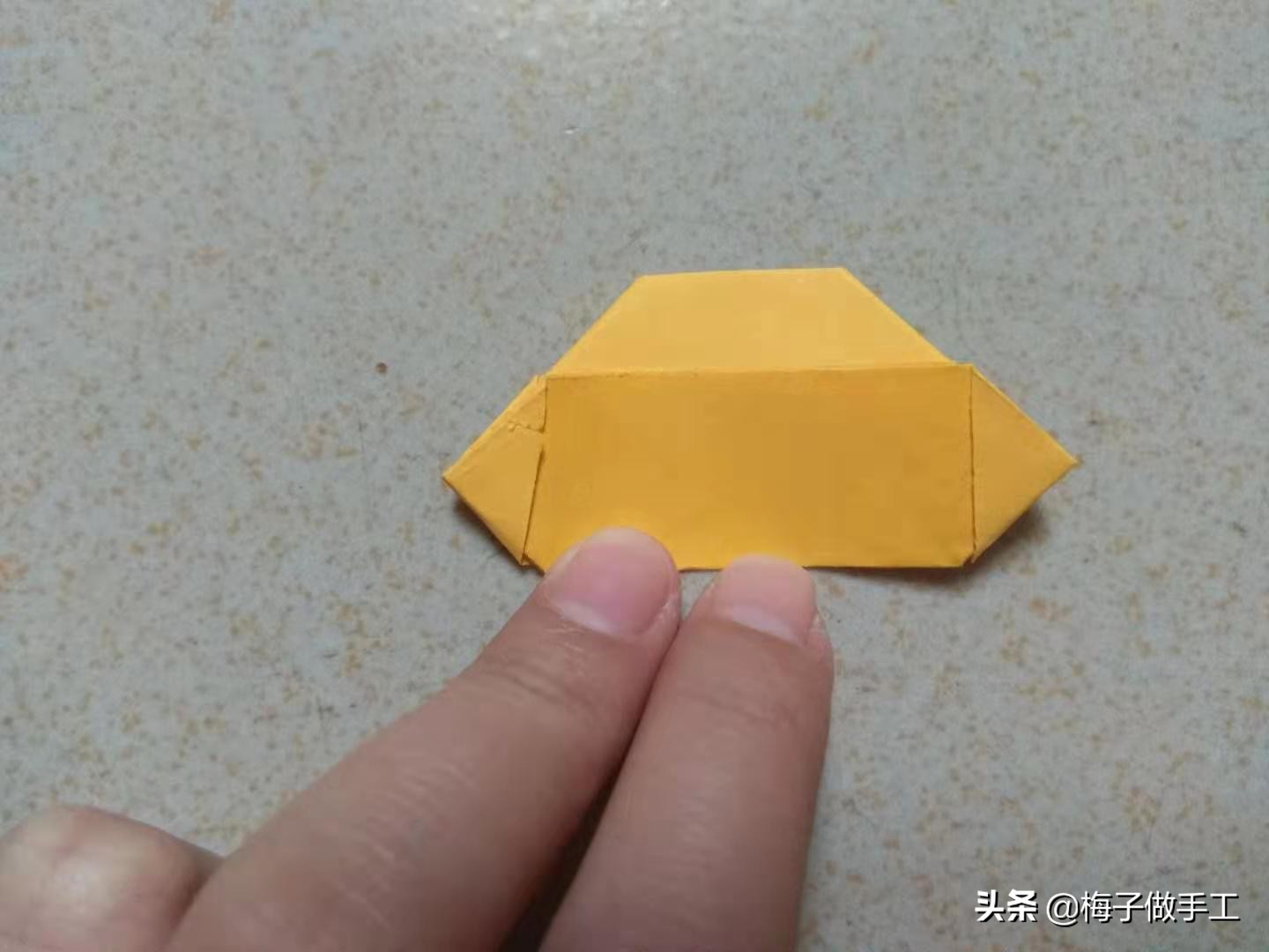 儿童手工折纸：沙发怎么折？桌子、椅子和沙发一套家具就是要整齐