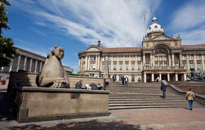 去英国必做的几件事,第一次去英国需要什么手续