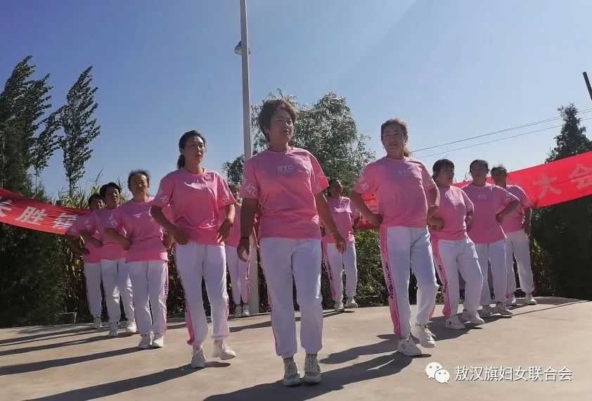 看长胜镇齐家窝铺村怎样进一步推进长胜镇“厕所革命”工作？