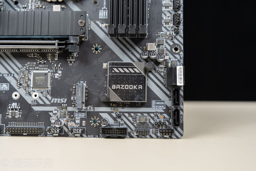 不以电感数量，论供电能力好坏、微星B460M火箭炮主板评测