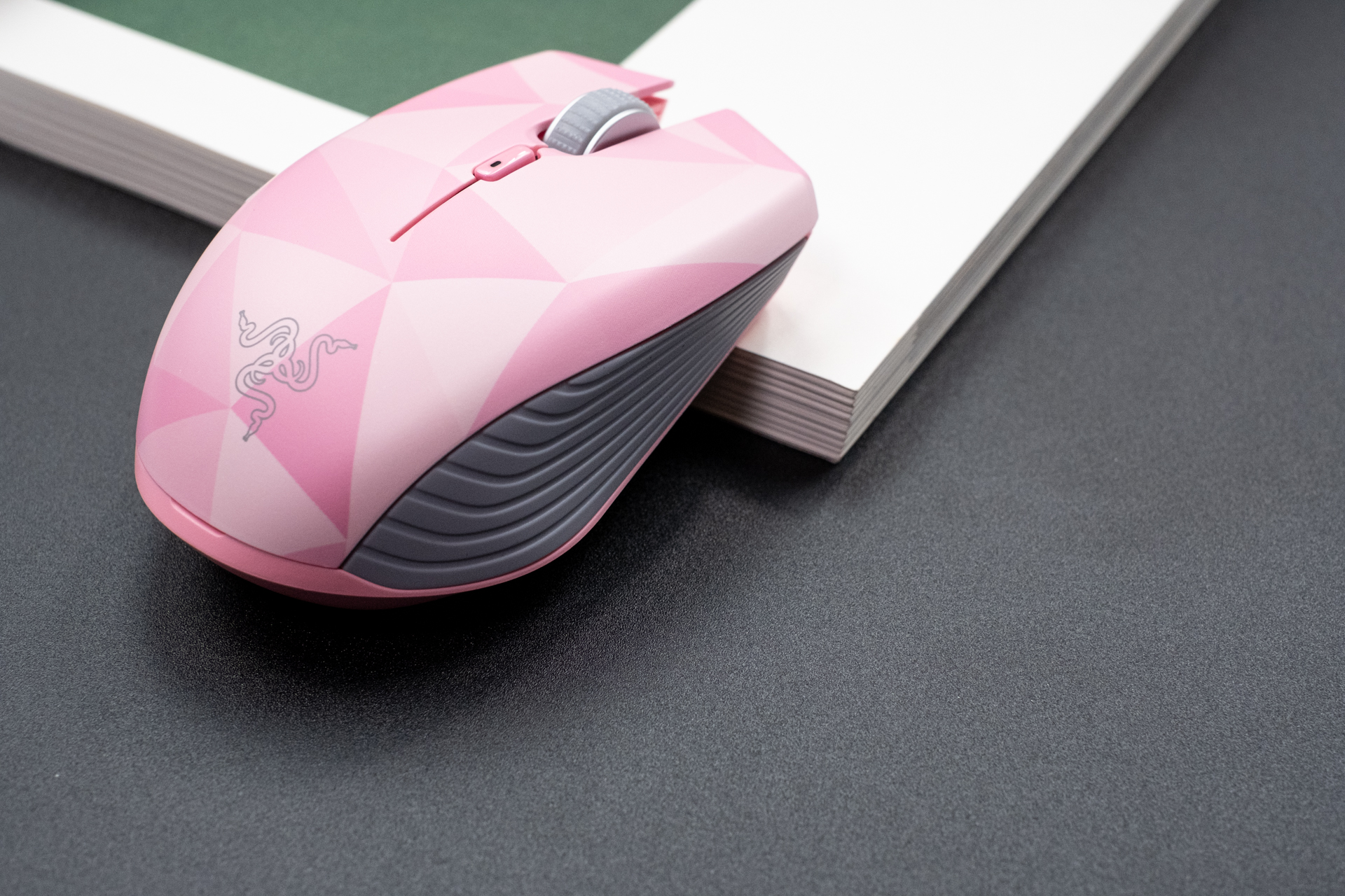 razer雷蛇刺鳞树蝰蓝牙无线双模,雷蛇razer标准版哪个颜色好看