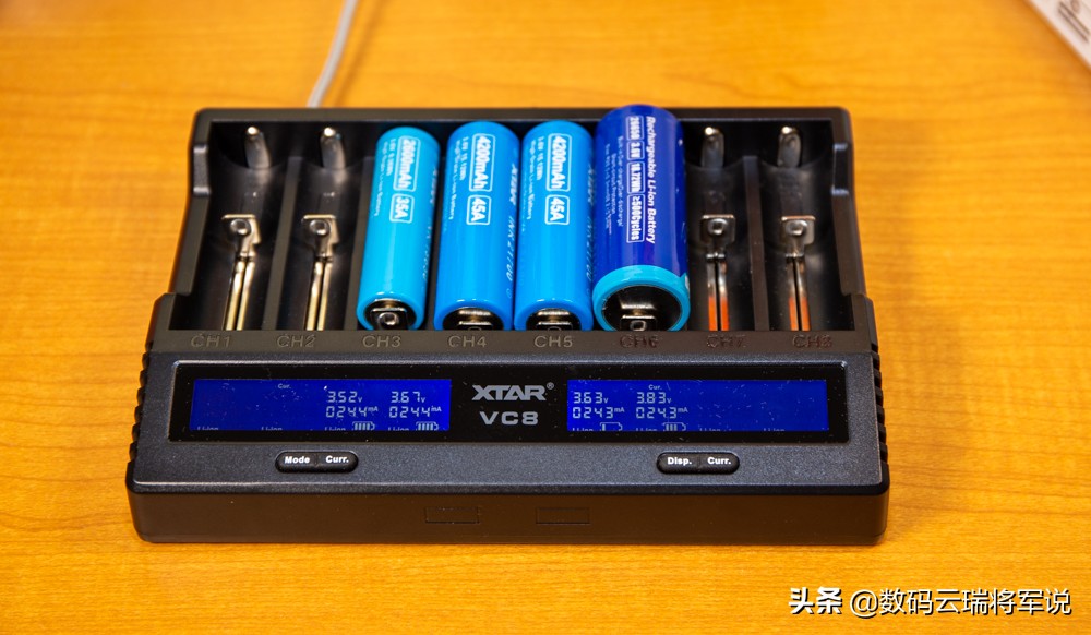 高端镍氢电池充电器,镍氢电池智能充电器推介